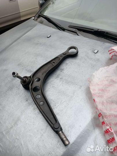 Правый рычаг BMW E36