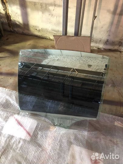 Bmw5 G30 Стекло двери заднее левое