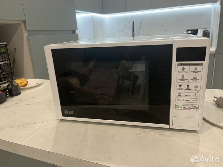 Микроволновая печь lg