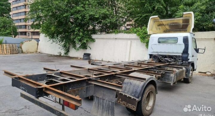 Mitsubishi Fuso Canter изотермический, 2013