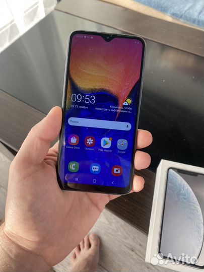 Samsung Galaxy A10, 2/32 ГБ