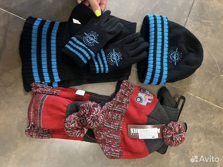 Детская шапка с шарфом новые