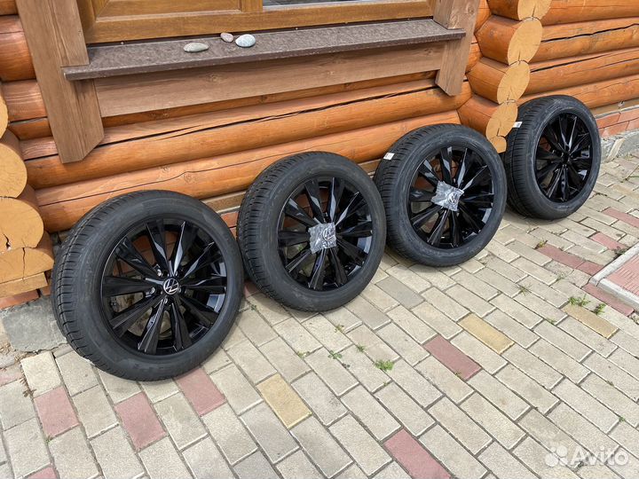 Оригинал Volkswagen Polo R16 Лас Минас black