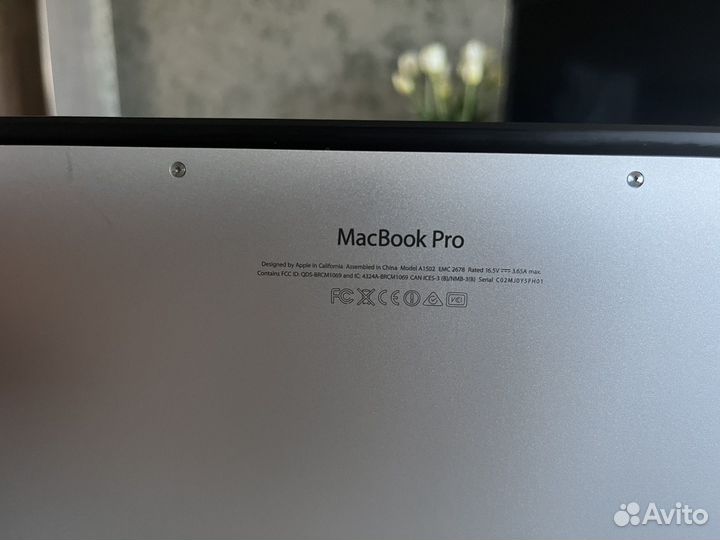 Apple macbook pro 13 i5 512gb (A1502)