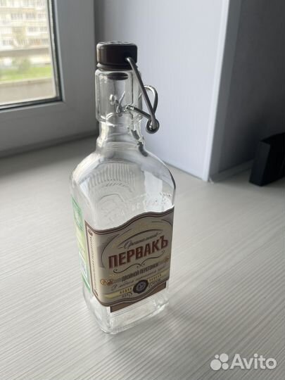 Бутылки с бугельной пробкой