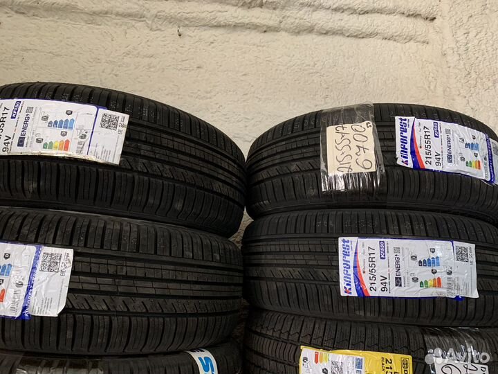 Kinforest KF-550 215/55 R17