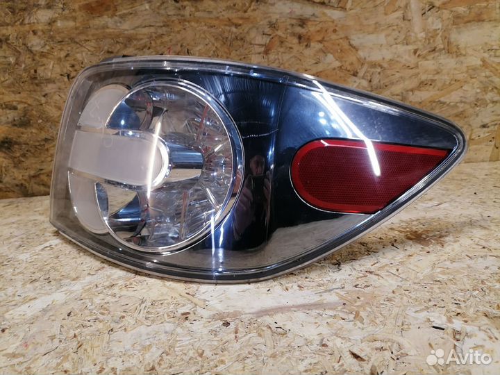 Фонарь правый Mazda CX-7 дефект