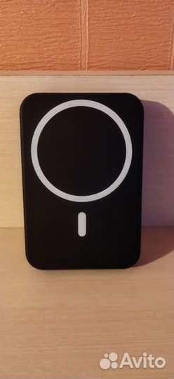 Беспроводной повербанк для iPhone