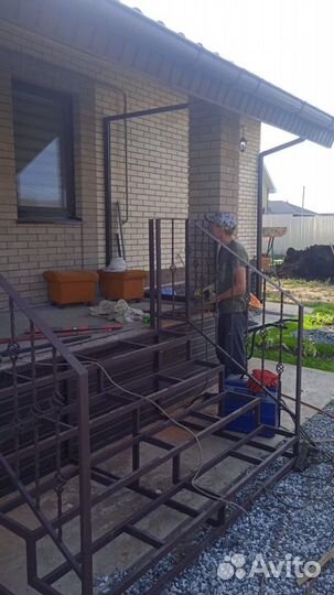 Входная группа из металла