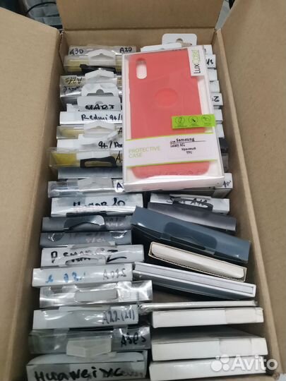 Чехлы Samsung / Huawei/Xiaomi /iPhone