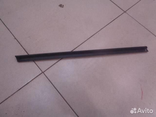 Уплотнитель стекла двери передней левой (бархотка