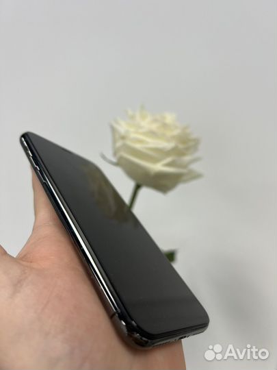 iPhone X, 64 ГБ