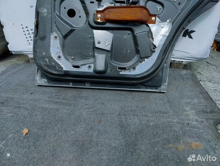 Задняя правая дверь Saturn SL (сатрун сл)