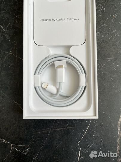 Новый оригинальный кабель Lightning - USB-C