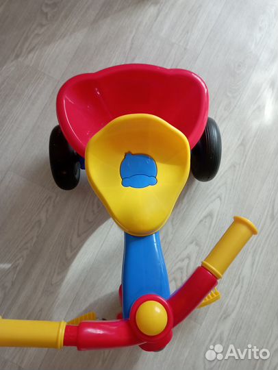 Детский трехколесный велосипед