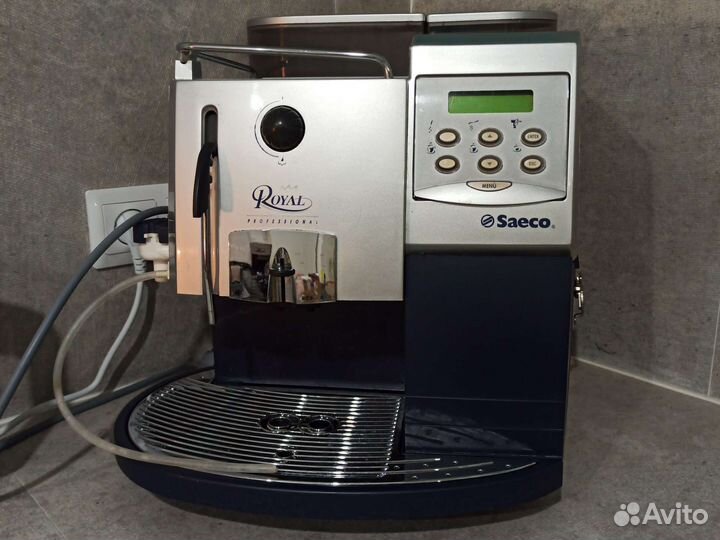 Кофемашина автоматическая Saeco Royal Professional