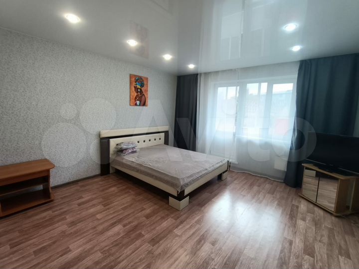 2-к. квартира, 54 м², 2/10 эт.