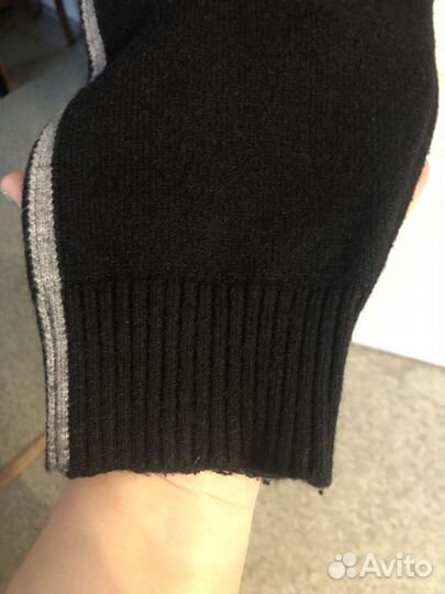 Продаю костюм