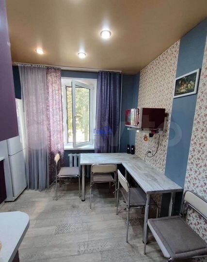 2-к. квартира, 50 м², 2/9 эт.