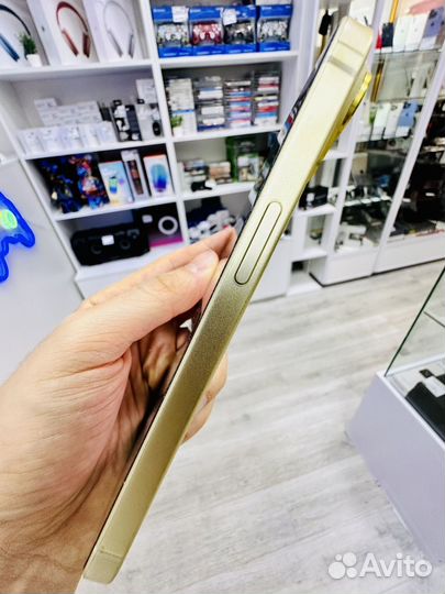 iPhone 15, 128 ГБ
