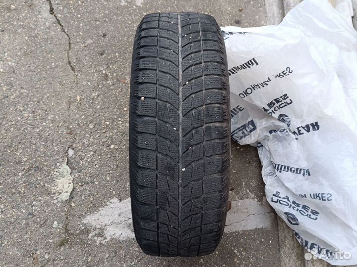 Bridgestone Blizzak WS-60 205/60 R16