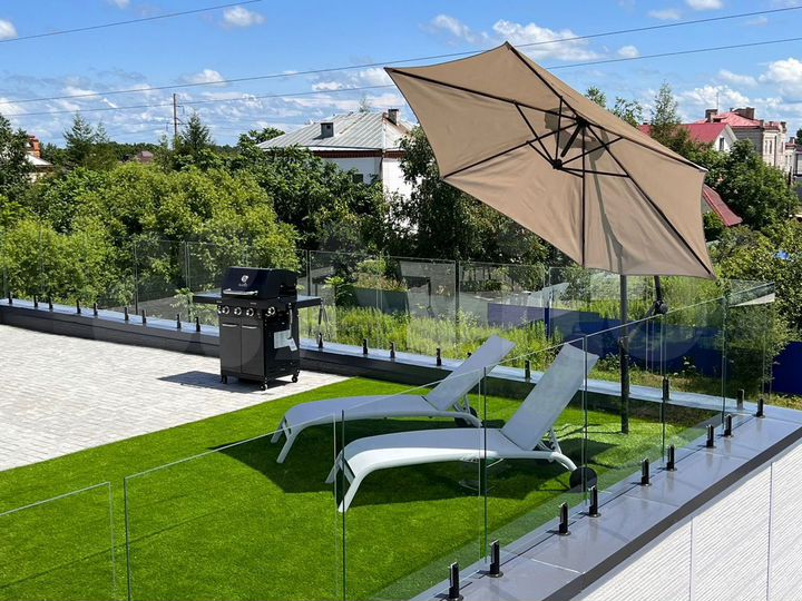 Коттедж 210 м² на участке 10 сот.