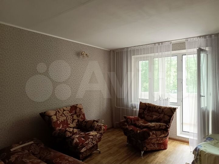 2-к. квартира, 90 м², 3/10 эт.