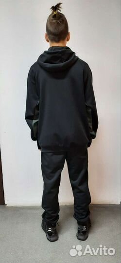 Спортивный костюм демисезон артикул 652320 зелён