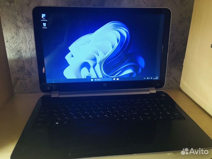 HP Pavilion 15
