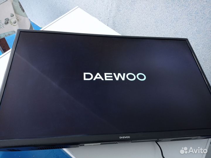 Тв daewoo L32V680VKE