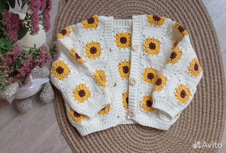Вязаный кардиган на девочку 80-86