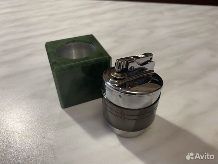 Зажигалка и пепельница из нефрита