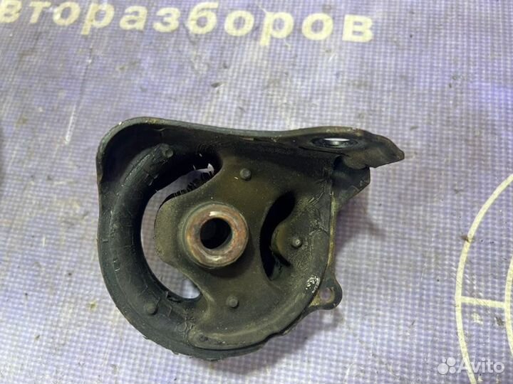 Подушка двигателя Honda Cr-V 1 RD1 B20Z1 2001