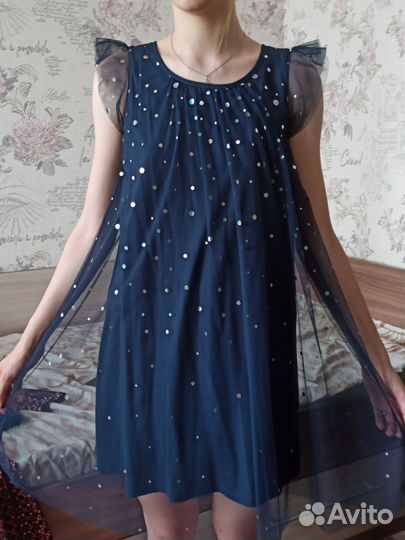 Темно синее платье