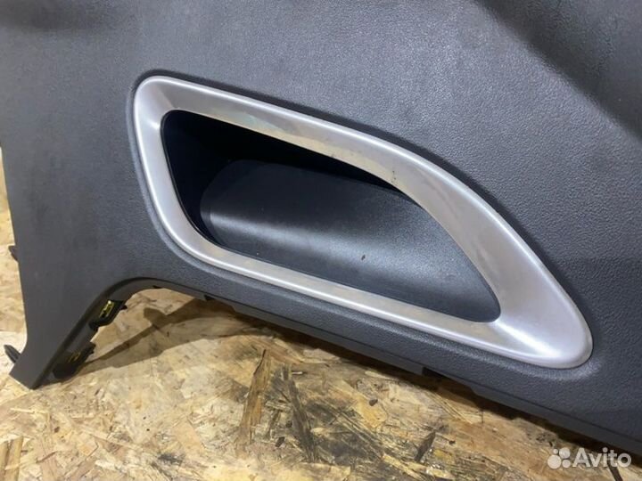 Накладка в салоне правая Jaguar F-Pace 2016