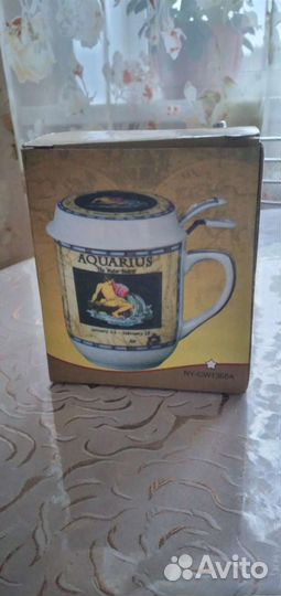 Кружка чайная с крышкой,ситечком и ложкой