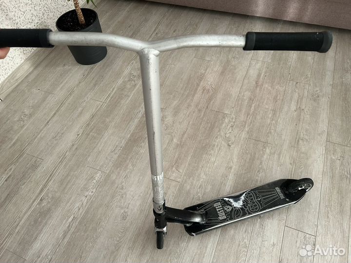 Трюковой самокат