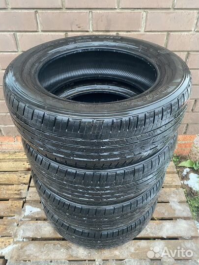 Bridgestone Dueler H/T 843 215/60 R17 96H