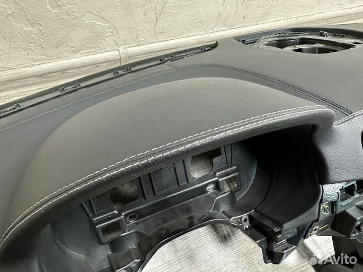 Торпедо чёрная кожа Mercedes ML W166 GL X166