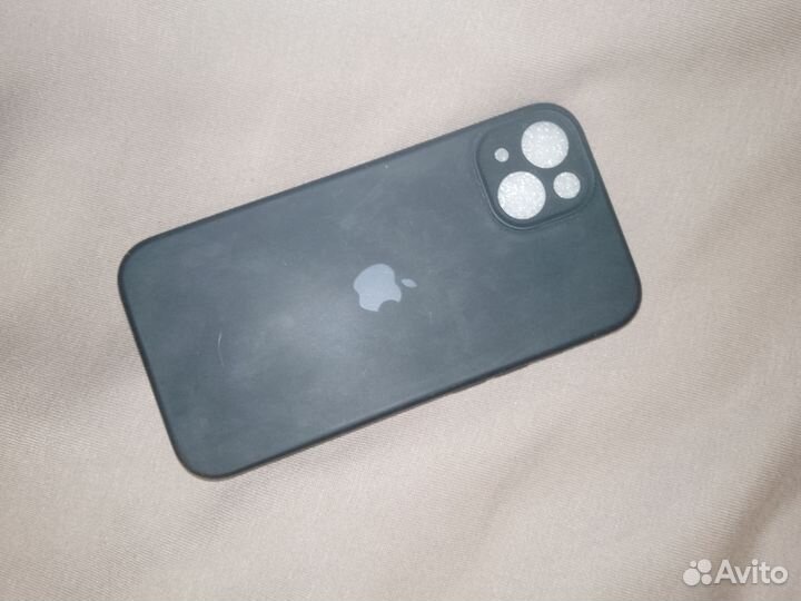 Чехол на iPhone 13