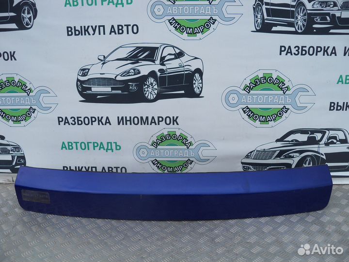 Накладка двери багажника Honda HR-V 3D 1999г