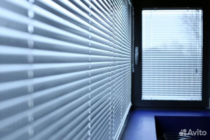 Жалюзи и рулонные шторы Калининград