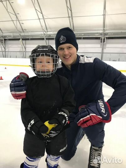 Тренер по хоккею с шайбой