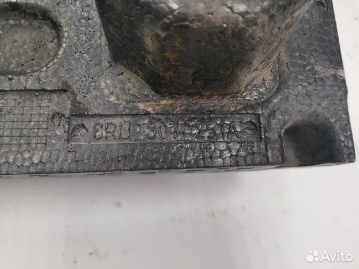 Усилитель бампера задний Volkswagen Polo