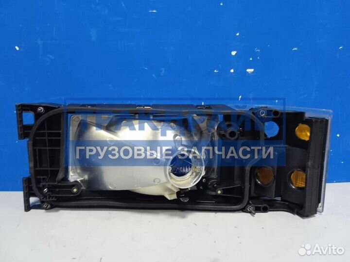 Фара для автомобилей Скания 4 серии правая с поворотником и электрорегулировкой