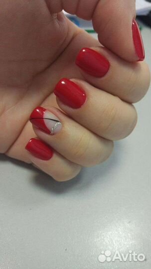 Маникюр с покрытием гель-лаком