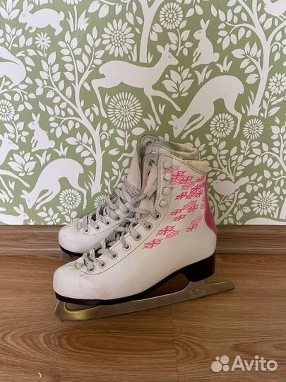Коньки фигурные