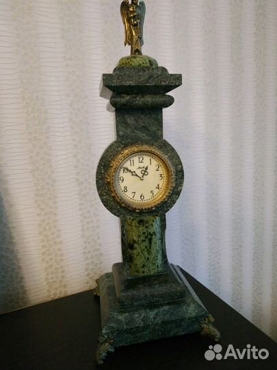 Антикварные часы, бронза, змеевик