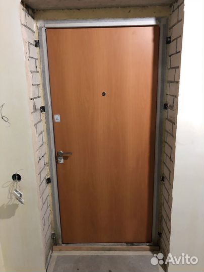Дверь входная металлическая
