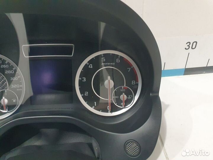 Панель приборов Mercedes-Benz A-Class